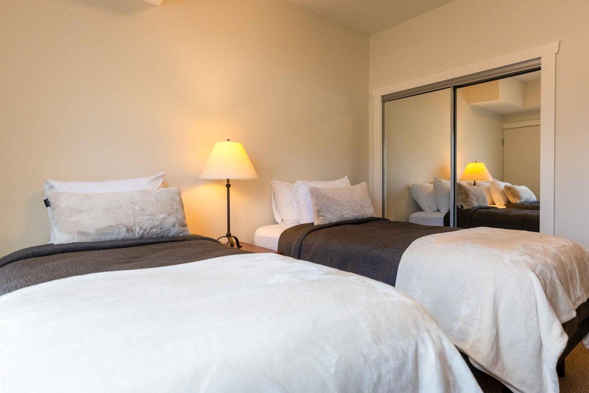Silver Rock Condominiums By Fernie Central Reservations מראה חיצוני תמונה
