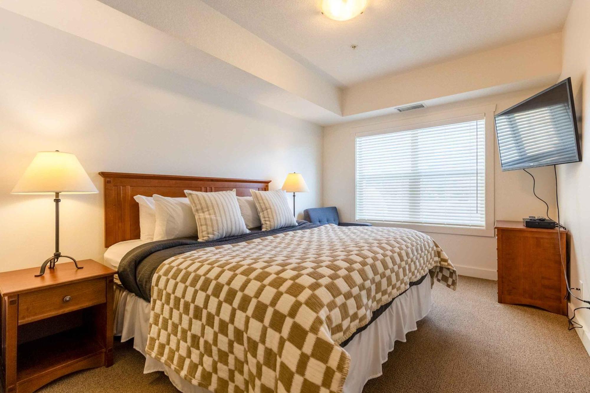 Silver Rock Condominiums By Fernie Central Reservations מראה חיצוני תמונה