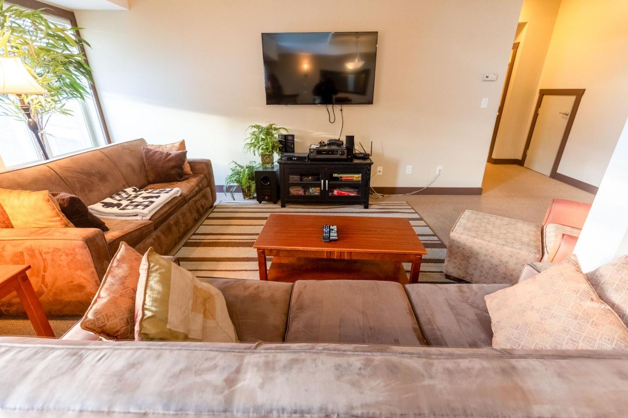 Silver Rock Condominiums By Fernie Central Reservations מראה חיצוני תמונה