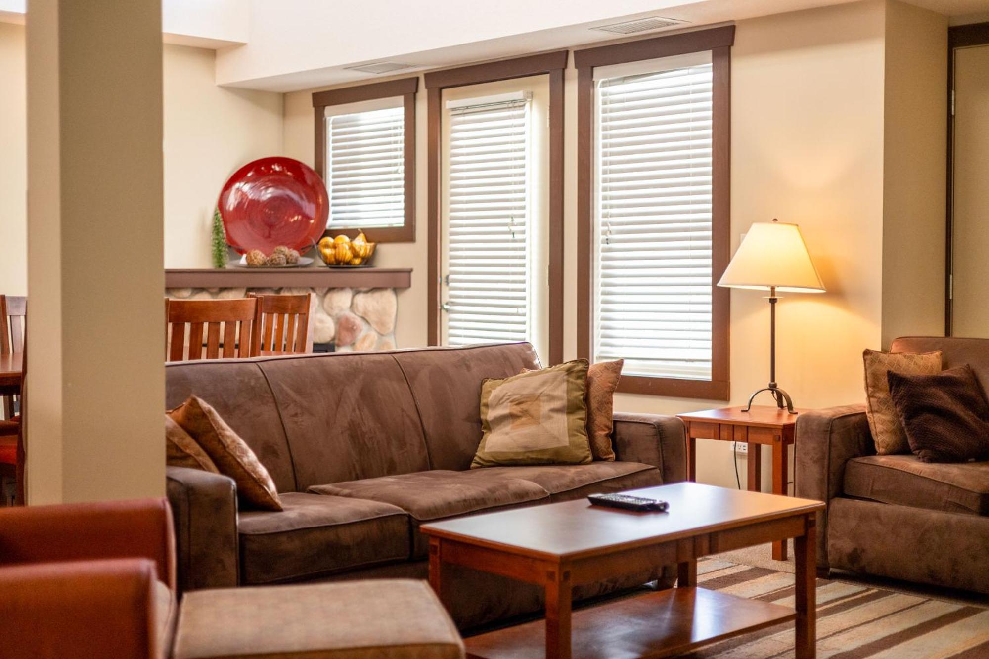 Silver Rock Condominiums By Fernie Central Reservations מראה חיצוני תמונה
