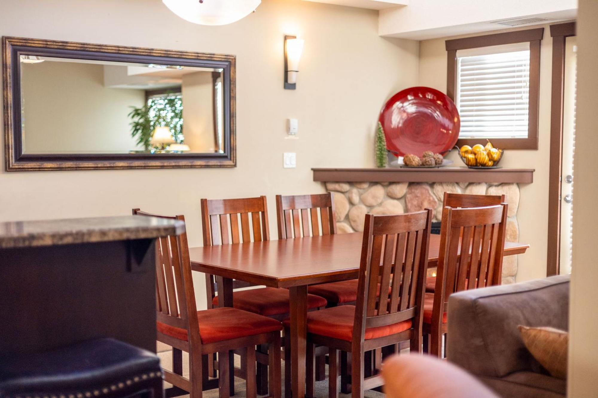 Silver Rock Condominiums By Fernie Central Reservations מראה חיצוני תמונה